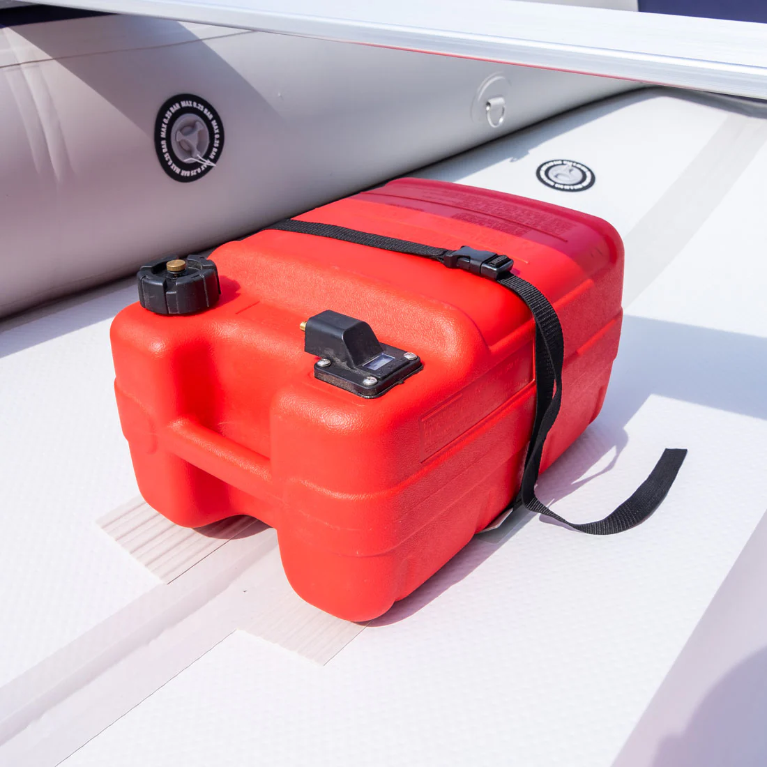 Boatworld Air V Type Floor 380 - Image 11