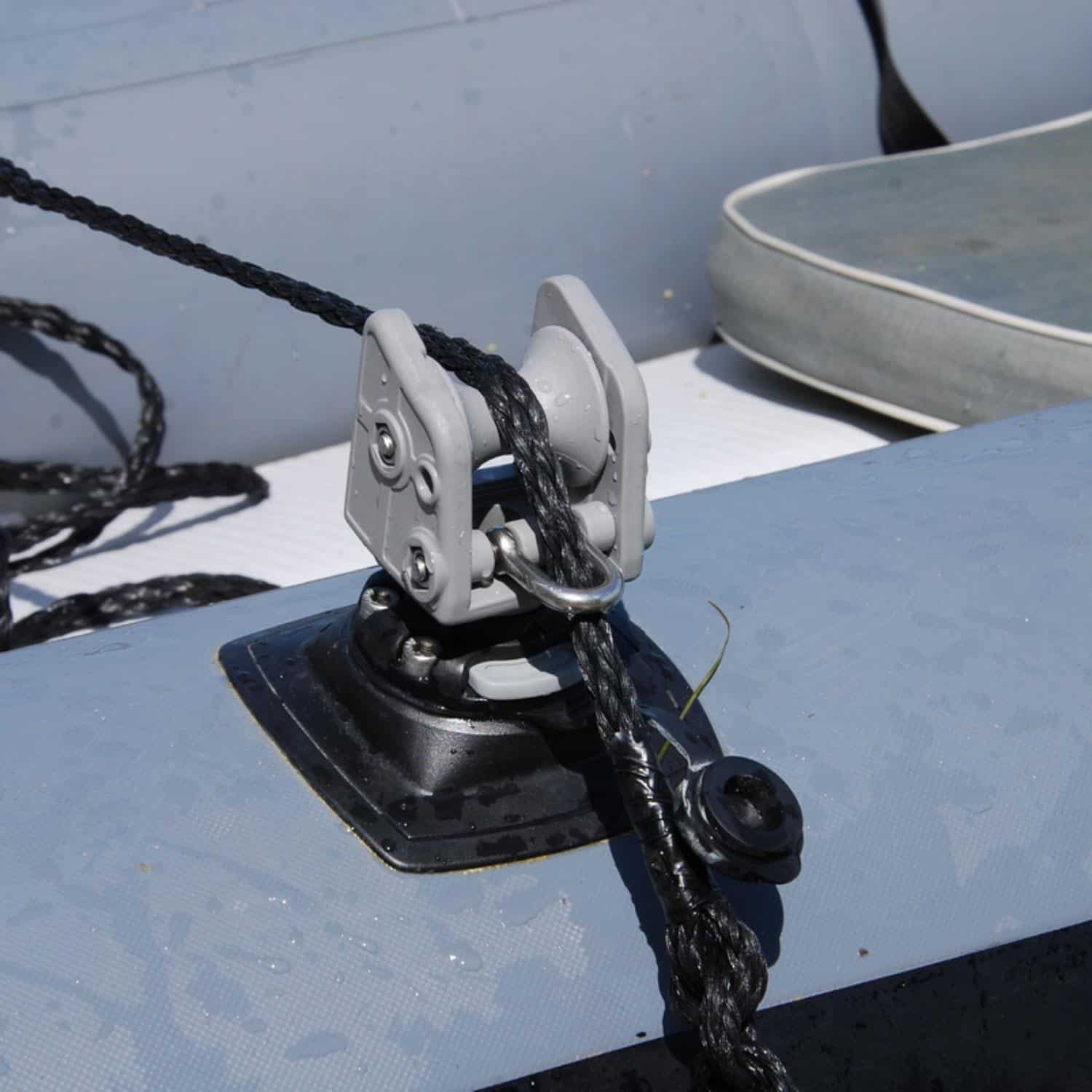 Borika FASTen Anchor Roller with Guide Ring Black - Image 3