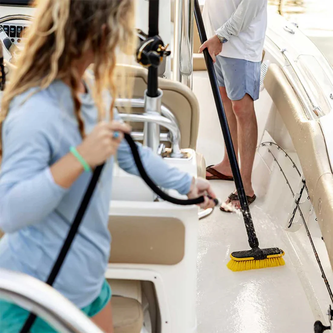 Revolve Boat Hook Stiff Brush - Image 3